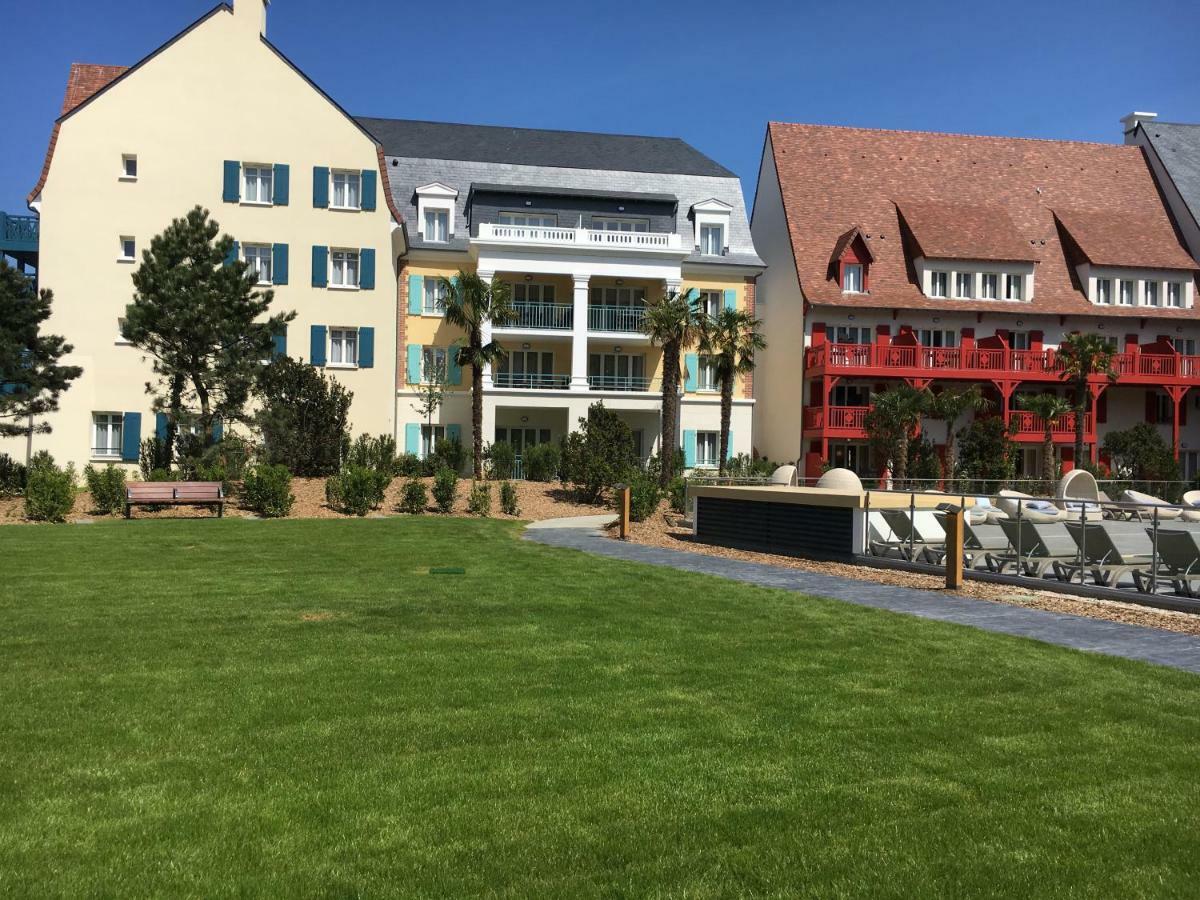 Cyrille Et Vacances Presqu'Ile De La Touques Deauville Exterior foto